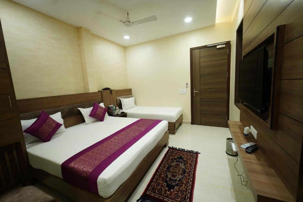 Swaran Hotel อัมริตสา ภายนอก รูปภาพ
