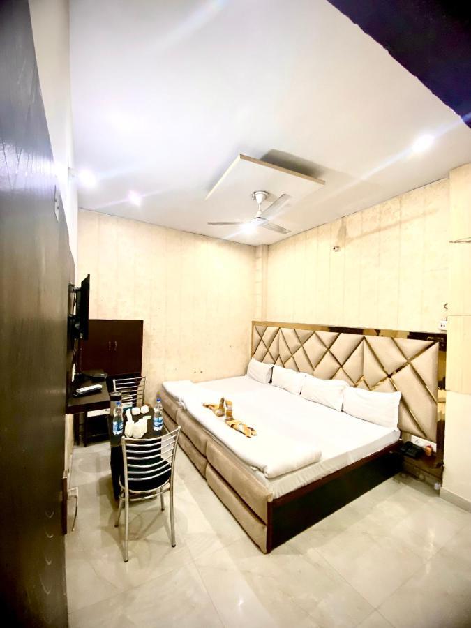 Swaran Hotel อัมริตสา ภายนอก รูปภาพ
